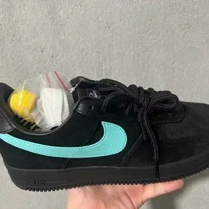 size 10-Co-signed Tiffany Tiffany & Co. x Nike Air Force 1 Low SP\